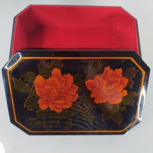 Hand-Painted Floral Lacquer Trinket Box – Black with Orange Flowers
